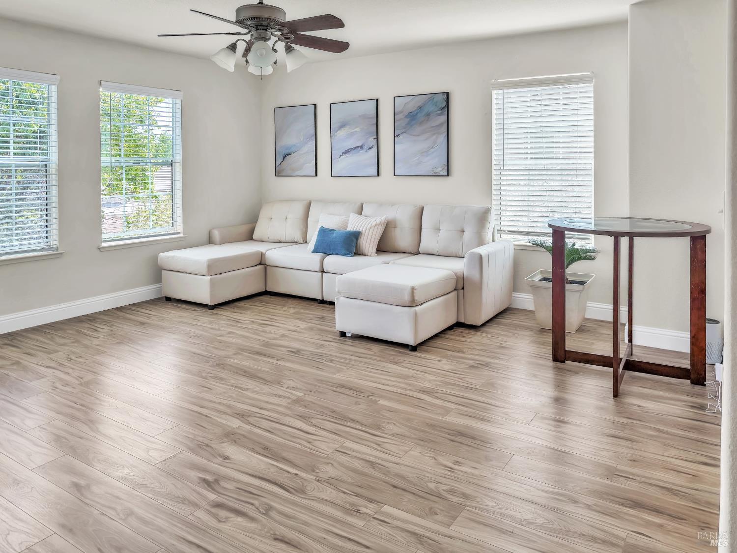 Detail Gallery Image 16 of 42 For 5089 Falls Ct, Fairfield,  CA 94534 - 4 Beds | 2/1 Baths