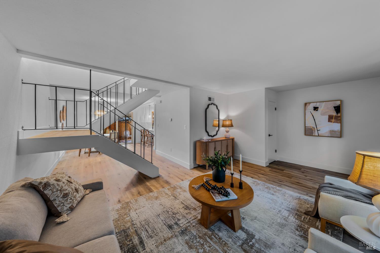 Detail Gallery Image 5 of 30 For 202 Albion Ct, Novato,  CA 94947 - 3 Beds | 2/1 Baths