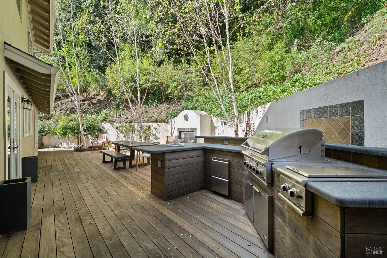 Detail Gallery Image 45 of 58 For 21 Hillside Ave, Kentfield,  CA 94904 - 5 Beds | 3/1 Baths