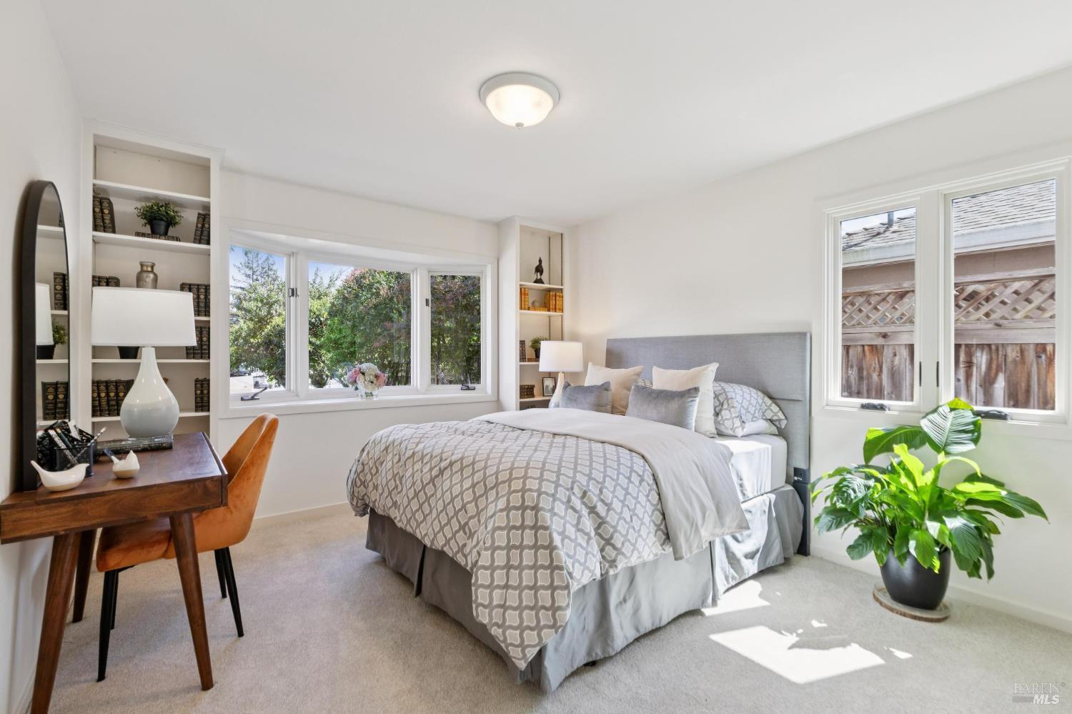 Detail Gallery Image 33 of 62 For 85 Berens Dr, Kentfield,  CA 94904 - 3 Beds | 2 Baths