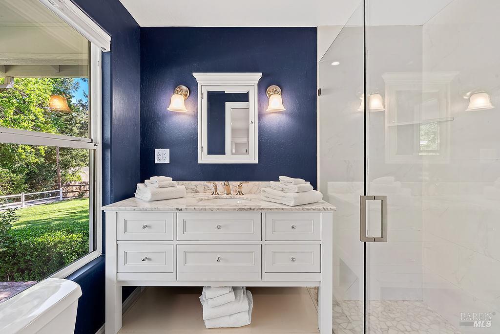 Detail Gallery Image 26 of 70 For 15119 Grove St, Healdsburg,  CA 95448 - 3 Beds | 3/1 Baths