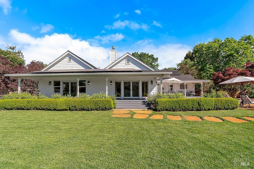 Detail Gallery Image 31 of 70 For 15119 Grove St, Healdsburg,  CA 95448 - 3 Beds | 3/1 Baths