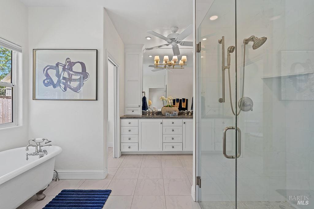 Detail Gallery Image 22 of 70 For 15119 Grove St, Healdsburg,  CA 95448 - 3 Beds | 3/1 Baths