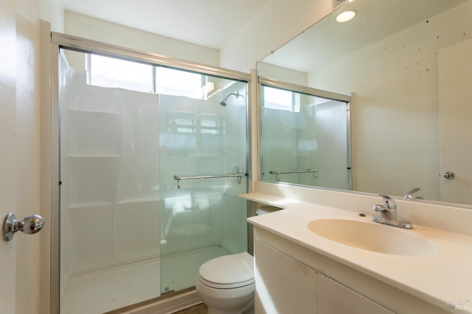 Detail Gallery Image 35 of 42 For 33004 Calle La Mirada Cmn, Union City,  CA 94587 - 3 Beds | 2/1 Baths