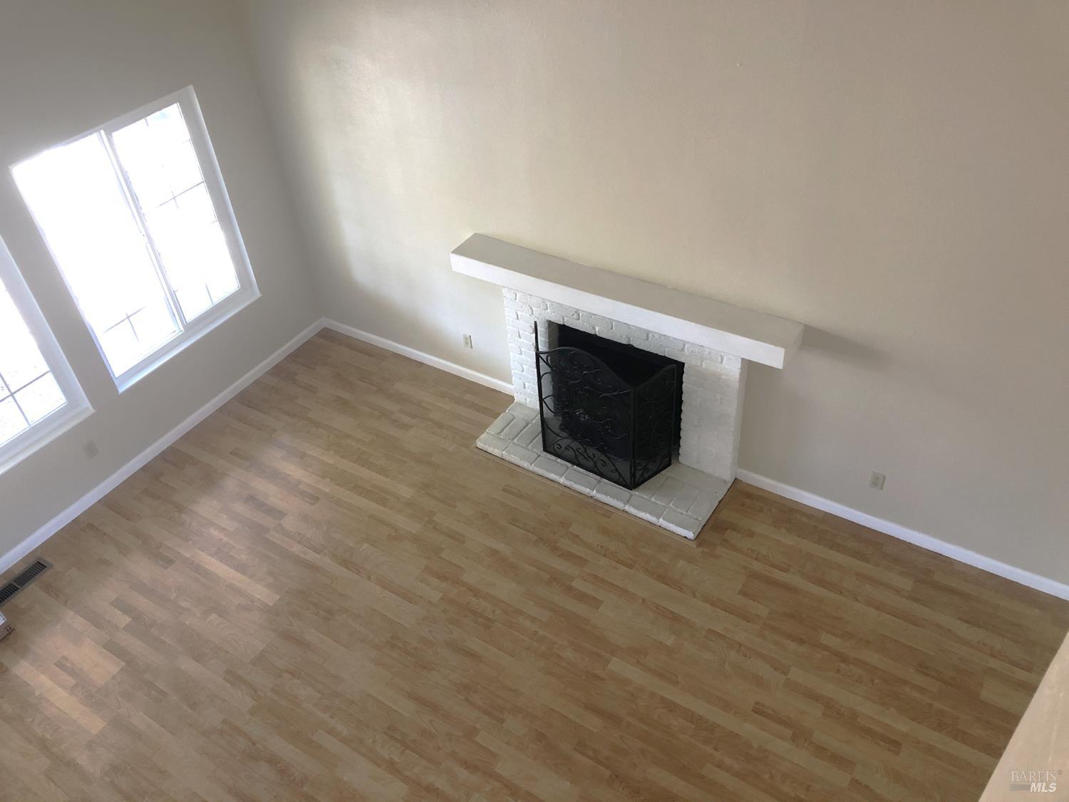 Detail Gallery Image 6 of 24 For 1508 Gladstone Way, Rohnert Park,  CA 94928 - 4 Beds | 2 Baths