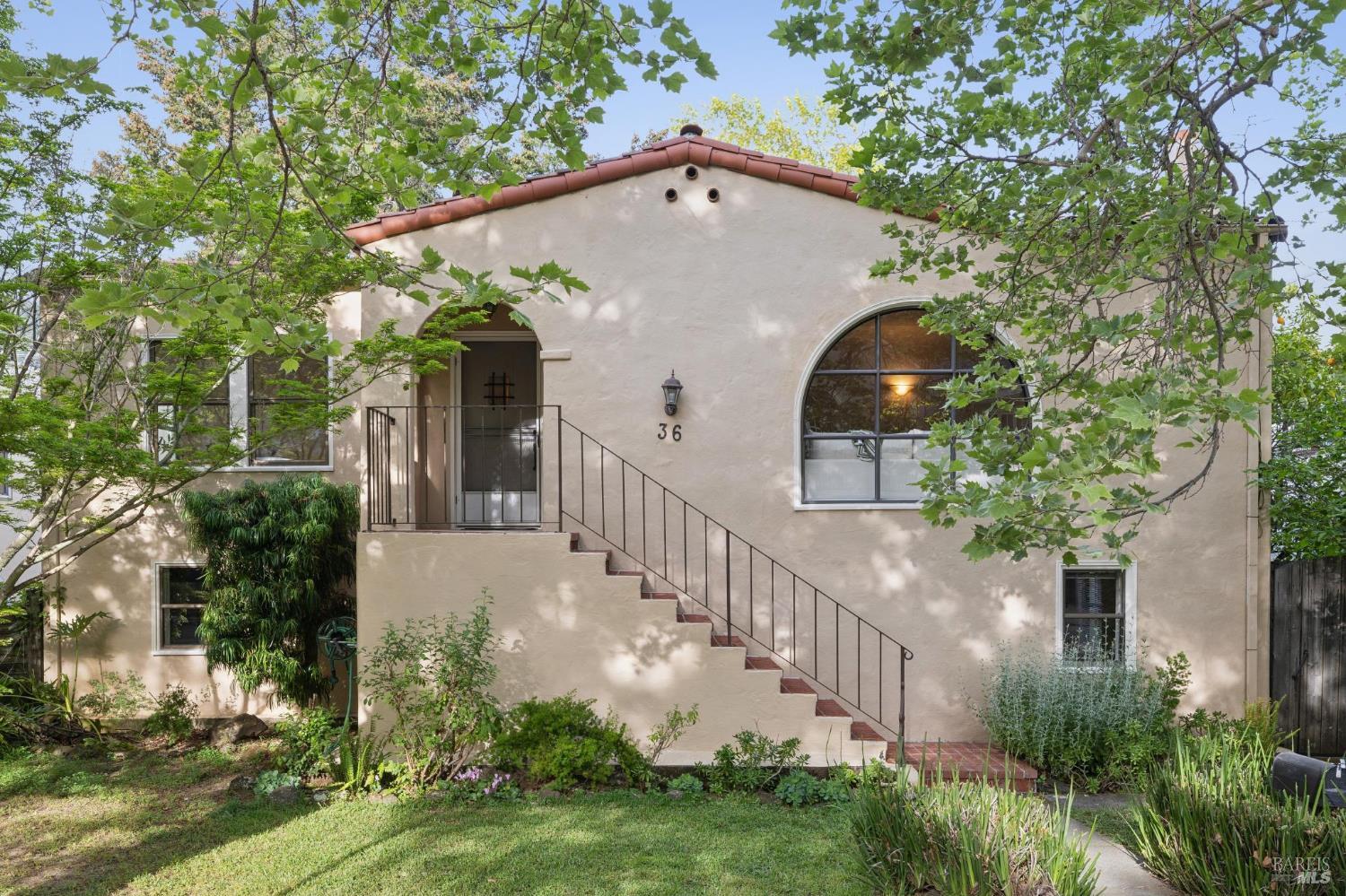 Detail Gallery Image 3 of 46 For 36 Lincoln Park, San Anselmo,  CA 94960 - 3 Beds | 2 Baths