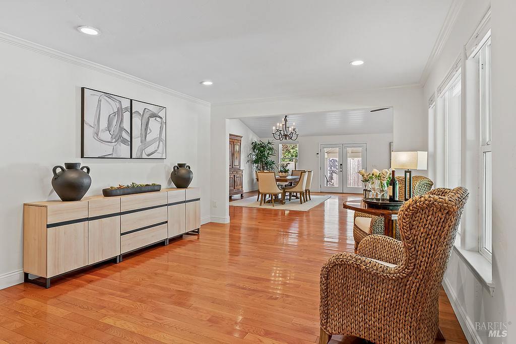 Detail Gallery Image 8 of 70 For 15119 Grove St, Healdsburg,  CA 95448 - 3 Beds | 3/1 Baths