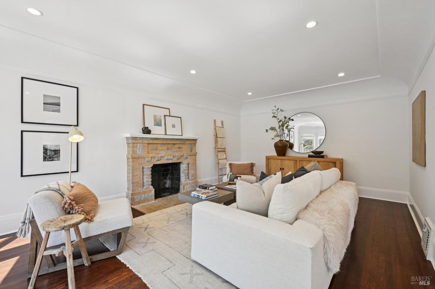 Detail Gallery Image 13 of 70 For 144 Morningside Dr, San Anselmo,  CA 94960 - 3 Beds | 2 Baths