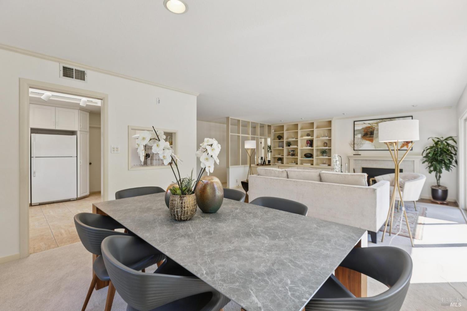 Detail Gallery Image 17 of 62 For 85 Berens Dr, Kentfield,  CA 94904 - 3 Beds | 2 Baths