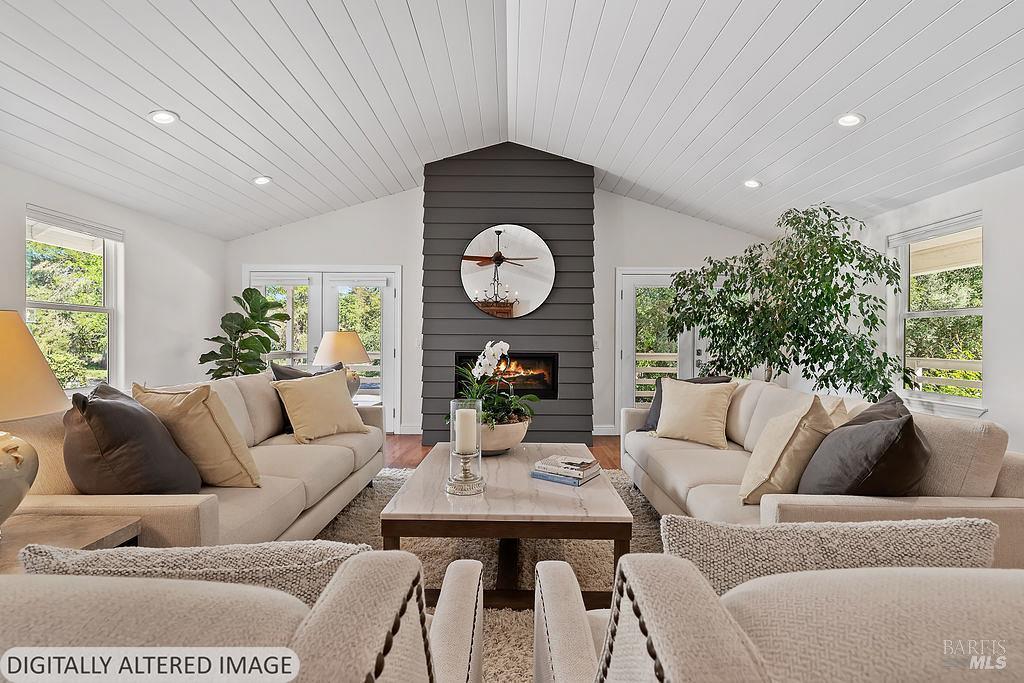 Detail Gallery Image 11 of 70 For 15119 Grove St, Healdsburg,  CA 95448 - 3 Beds | 3/1 Baths