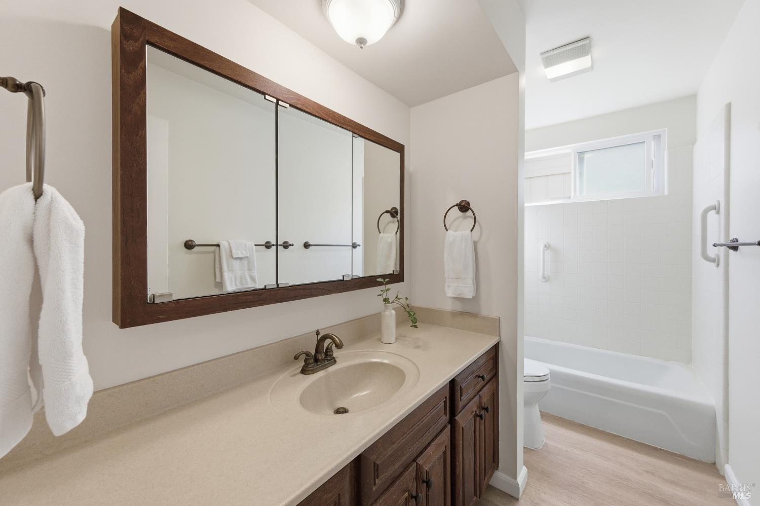 Detail Gallery Image 21 of 34 For 5514 Mulberry Dr, Santa Rosa,  CA 95409 - 4 Beds | 2 Baths