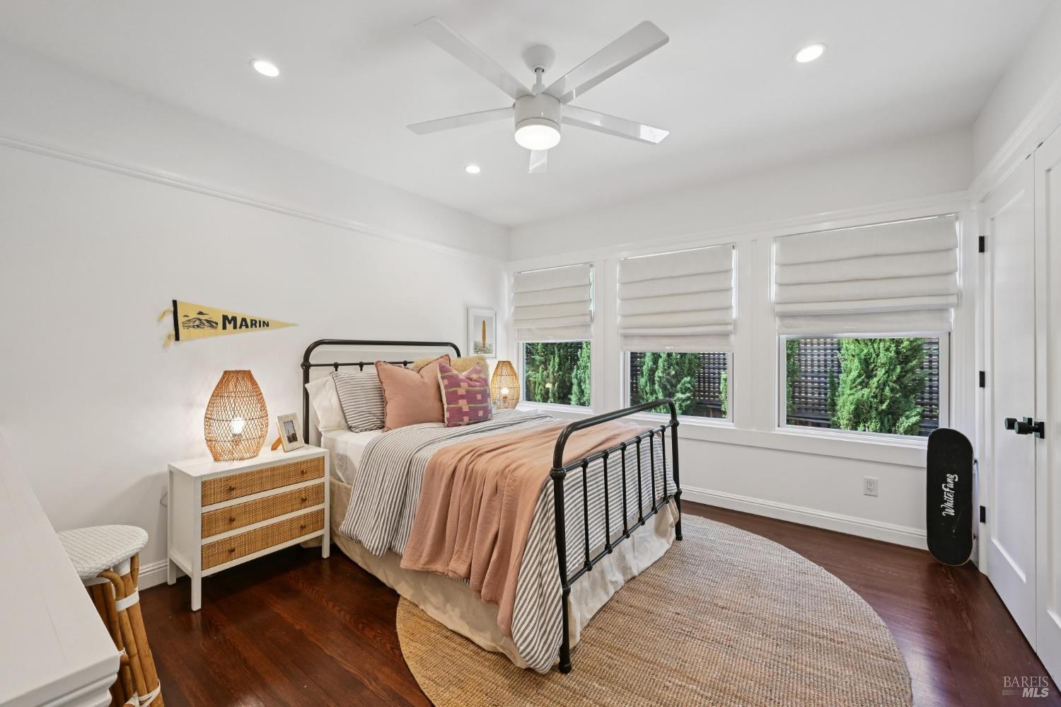 Detail Gallery Image 29 of 70 For 144 Morningside Dr, San Anselmo,  CA 94960 - 3 Beds | 2 Baths