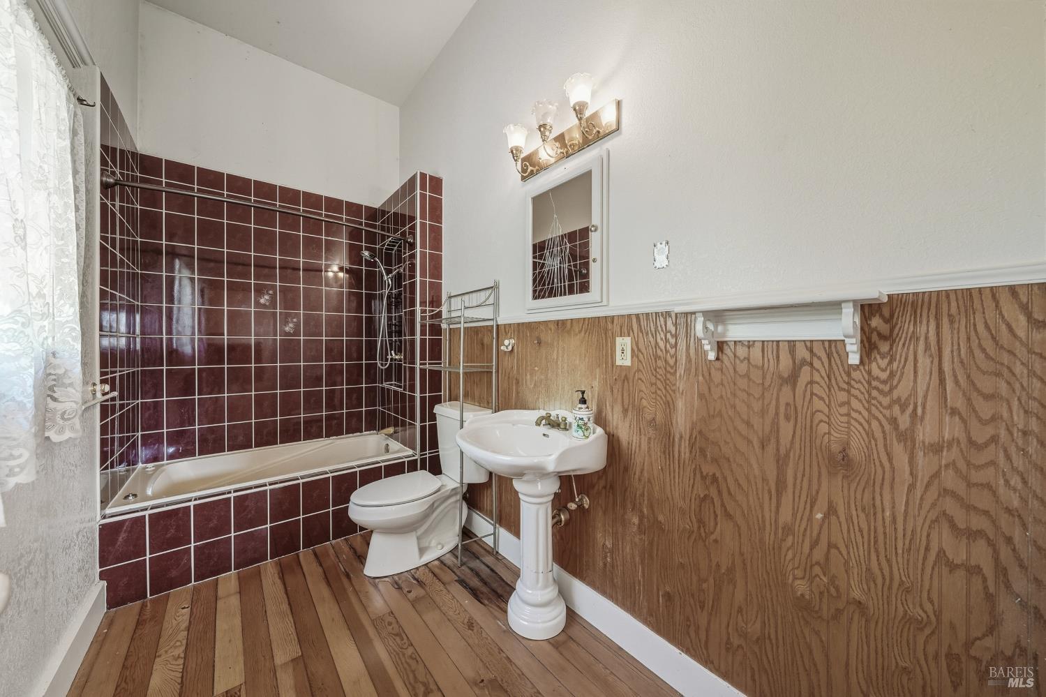 Detail Gallery Image 13 of 71 For 150 Clearlake Ave, Lakeport,  CA 95453 - – Beds | – Baths