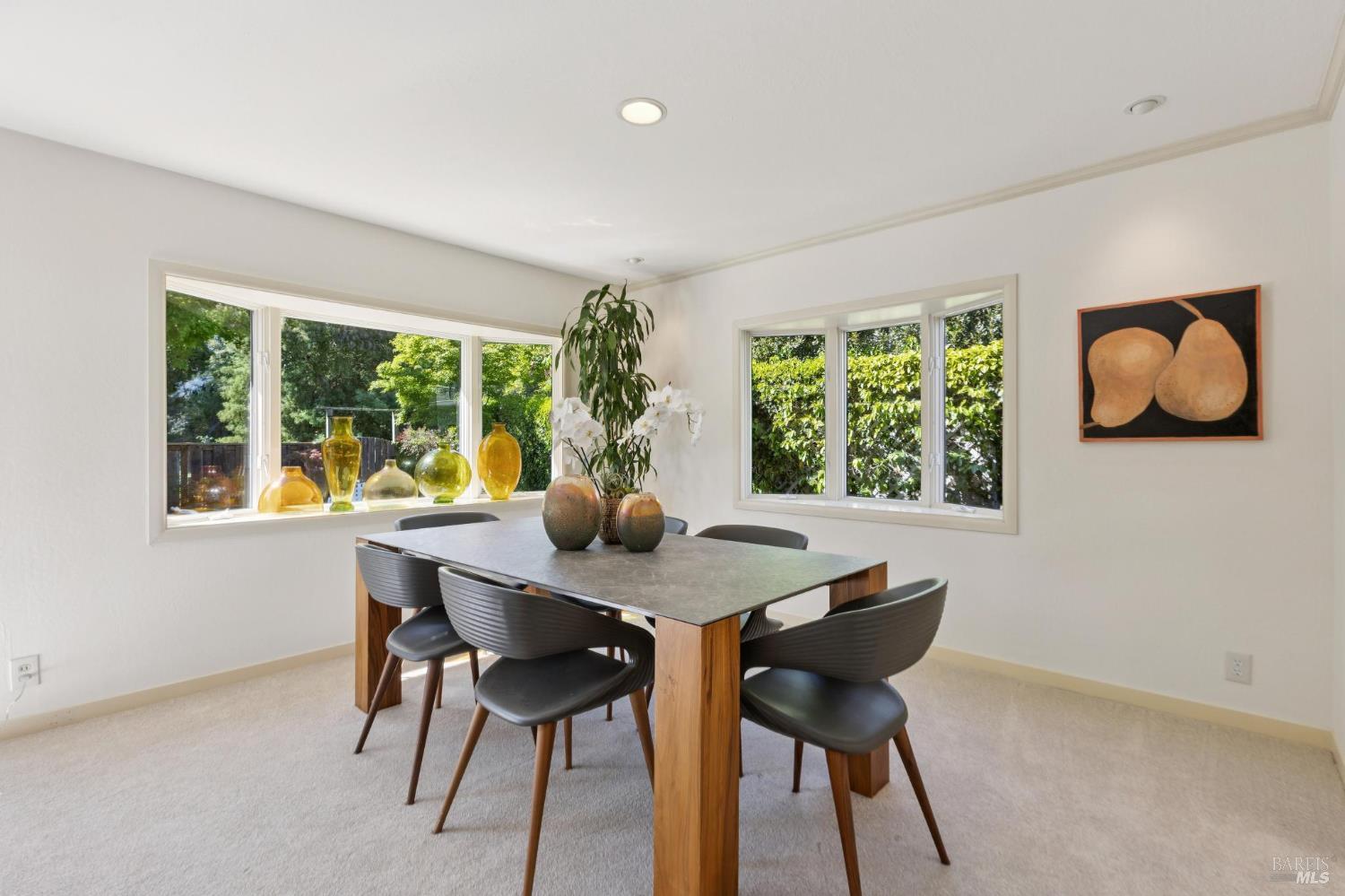 Detail Gallery Image 20 of 62 For 85 Berens Dr, Kentfield,  CA 94904 - 3 Beds | 2 Baths