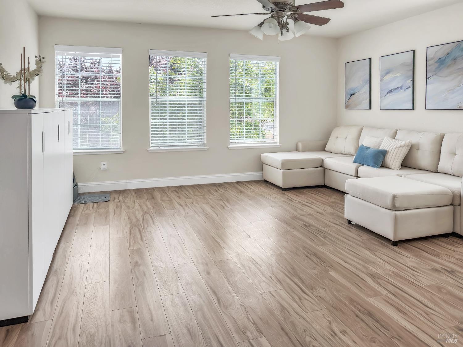 Detail Gallery Image 17 of 42 For 5089 Falls Ct, Fairfield,  CA 94534 - 4 Beds | 2/1 Baths