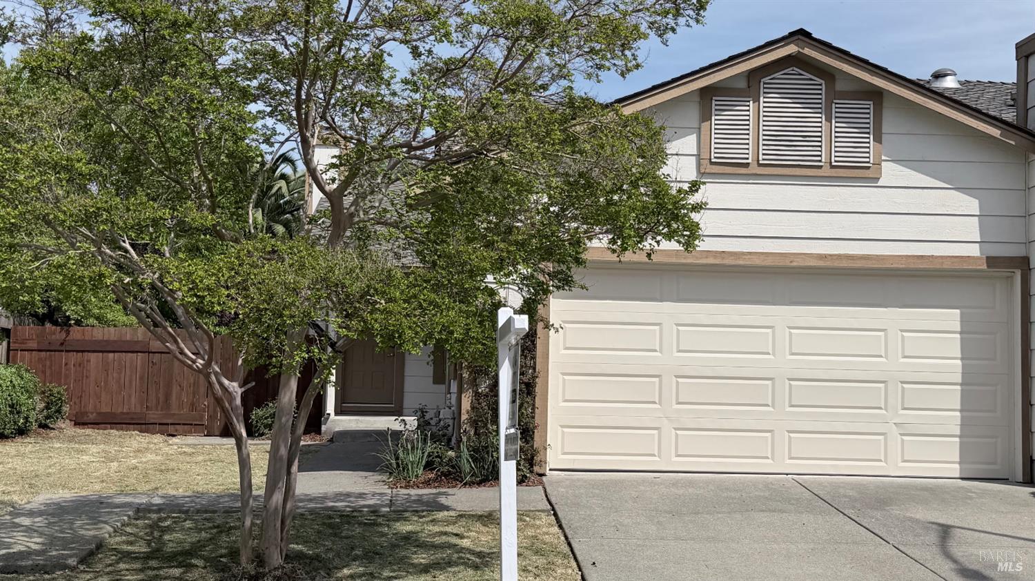 Detail Gallery Image 2 of 32 For 1775 Northstar Dr, Petaluma,  CA 94954 - 2 Beds | 2 Baths