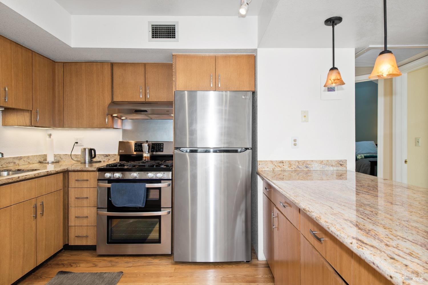 Detail Gallery Image 17 of 18 For 4 Ash Ave #15,  Kentfield,  CA 94904 - 2 Beds | 2 Baths