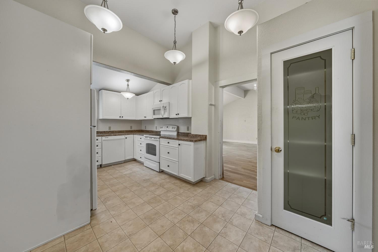 Detail Gallery Image 32 of 71 For 150 Clearlake Ave, Lakeport,  CA 95453 - 6 Beds | 6/1 Baths