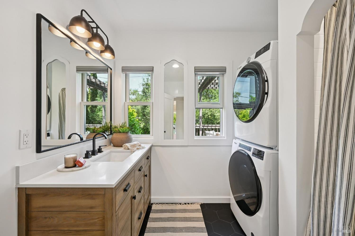 Detail Gallery Image 38 of 70 For 144 Morningside Dr, San Anselmo,  CA 94960 - 3 Beds | 2 Baths