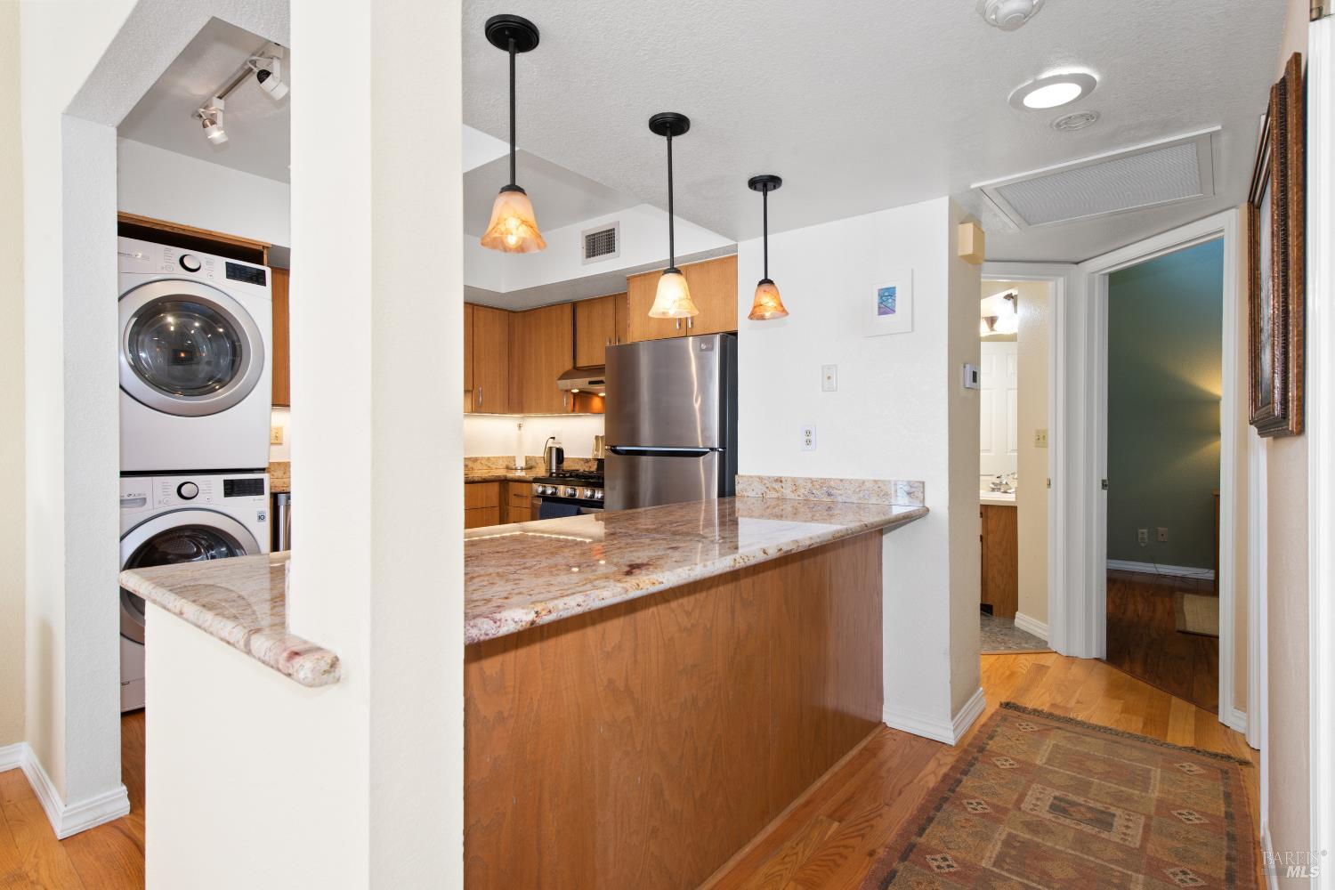 Detail Gallery Image 14 of 18 For 4 Ash Ave #15,  Kentfield,  CA 94904 - 2 Beds | 2 Baths