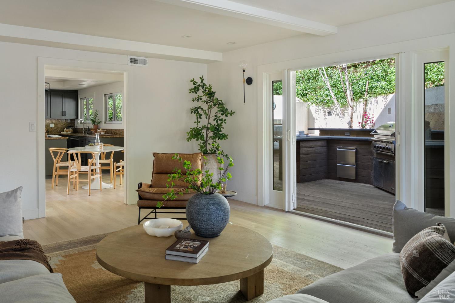 Detail Gallery Image 18 of 58 For 21 Hillside Ave, Kentfield,  CA 94904 - 5 Beds | 3/1 Baths