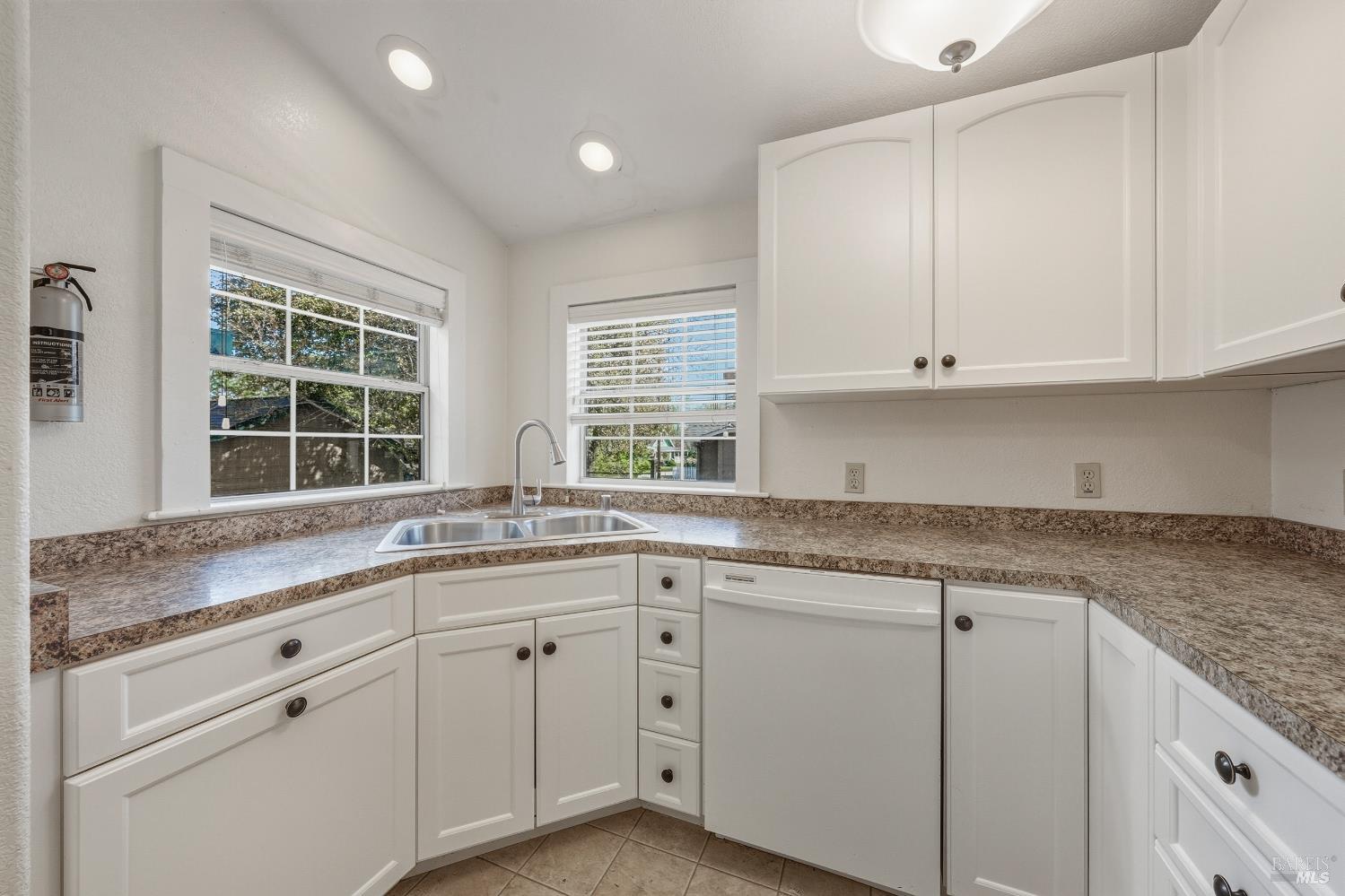 Detail Gallery Image 29 of 71 For 150 Clearlake Ave, Lakeport,  CA 95453 - 6 Beds | 6/1 Baths