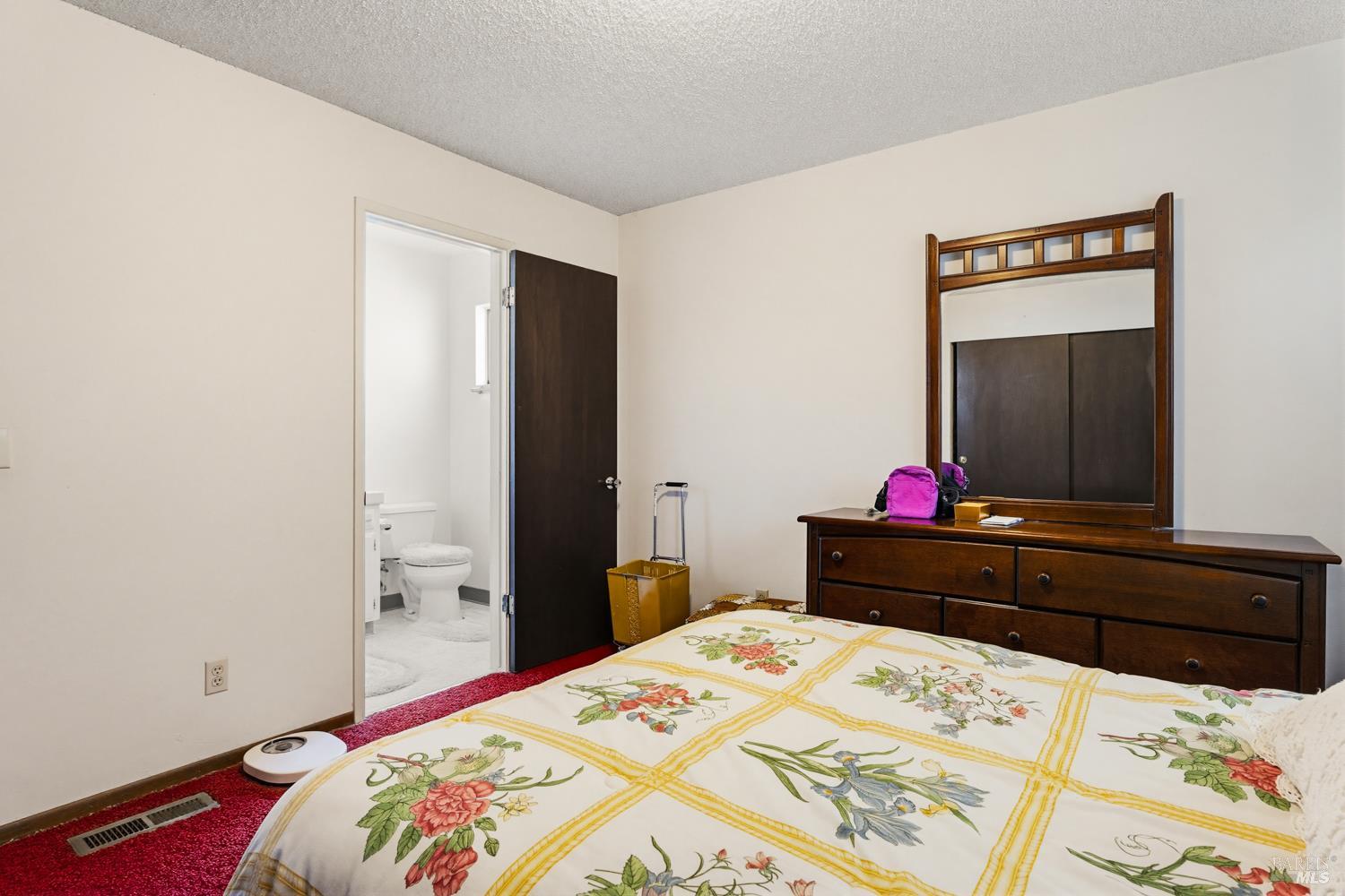 Detail Gallery Image 13 of 22 For 155 Foothill Ct, Ukiah,  CA 95482 - 3 Beds | 2 Baths