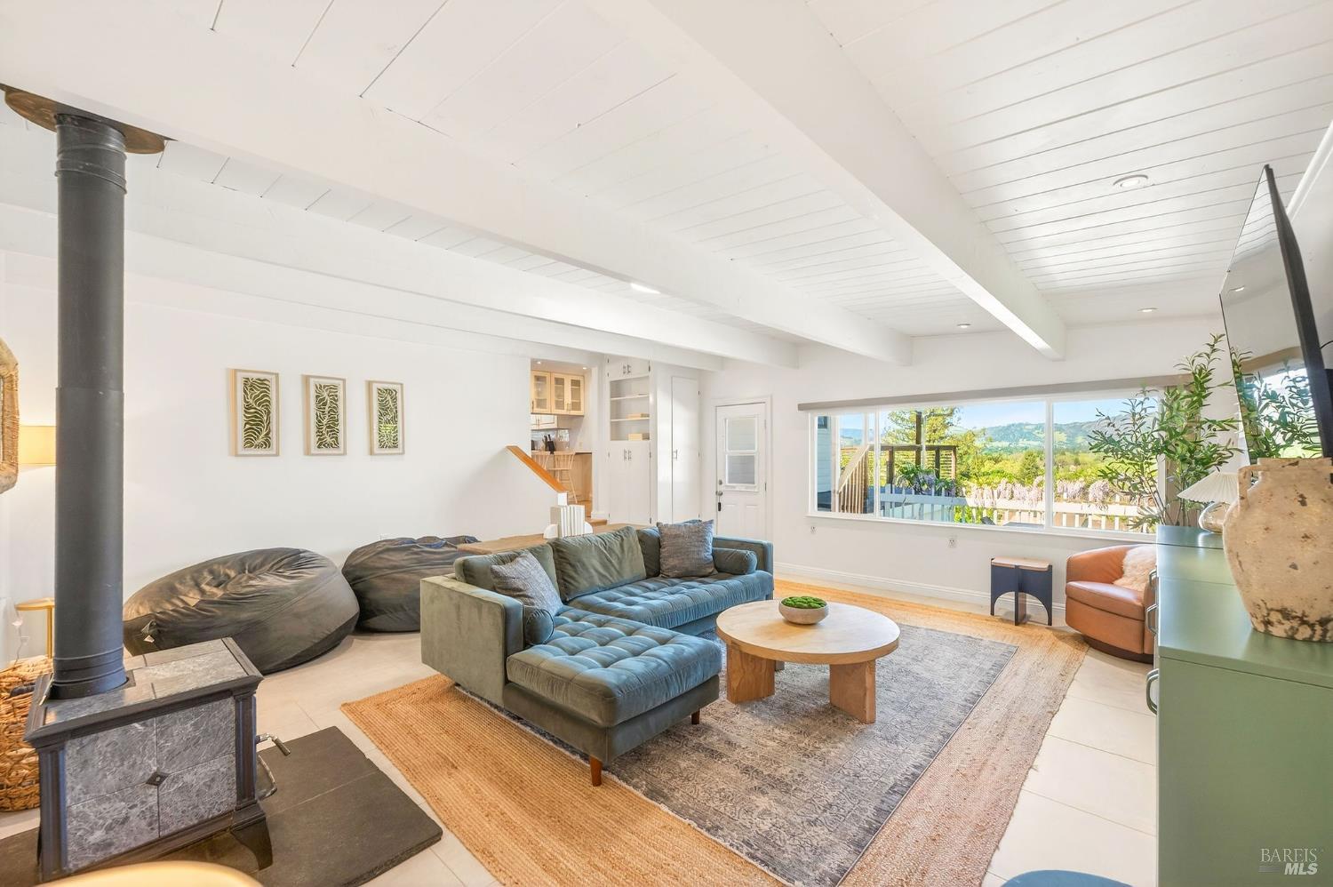 Detail Gallery Image 9 of 47 For 4460 Bennett Valley Rd, Santa Rosa,  CA 95404 - 3 Beds | 2 Baths