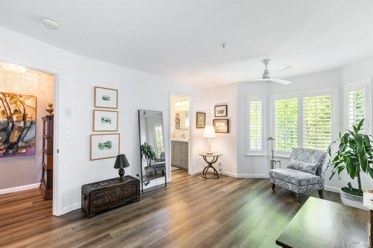 Detail Gallery Image 17 of 26 For 100 Valley Club Cir, Napa,  CA 94558 - 2 Beds | 2/1 Baths