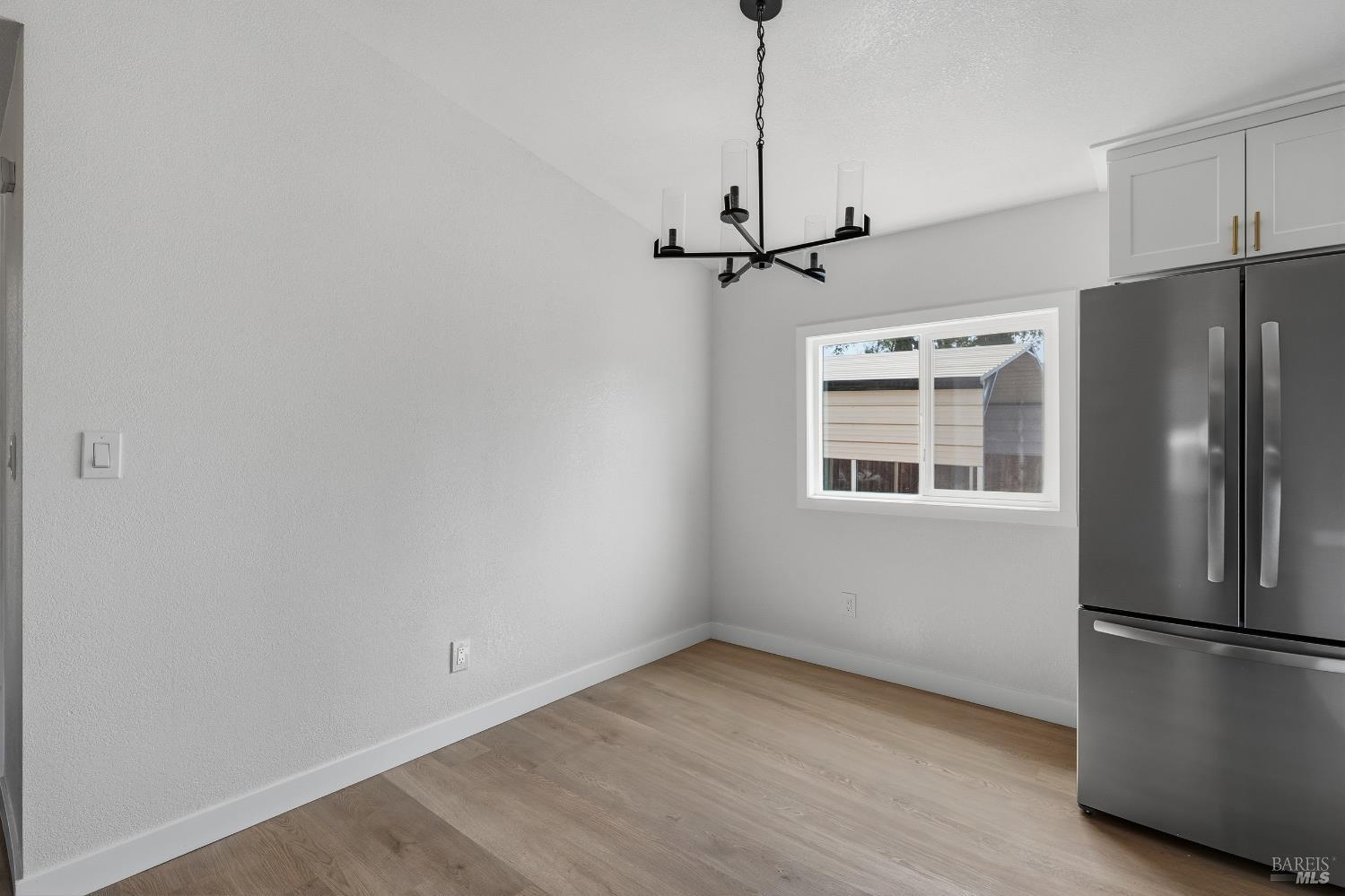 Detail Gallery Image 15 of 49 For 2796 8th St, Clearlake,  CA 95422 - 3 Beds | 2 Baths