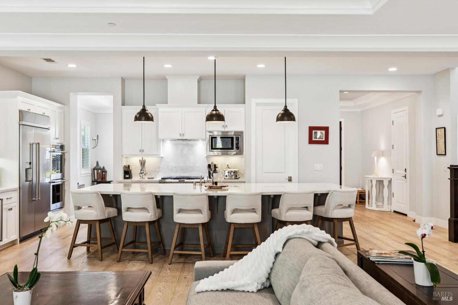 Detail Gallery Image 4 of 96 For 1162 Pennyroyal St, Napa,  CA 94559 - 5 Beds | 3/1 Baths