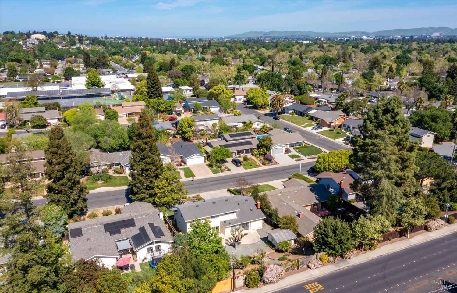 Detail Gallery Image 61 of 68 For 416 Monti Cir, Pleasant Hill,  CA 94523 - 4 Beds | 2 Baths