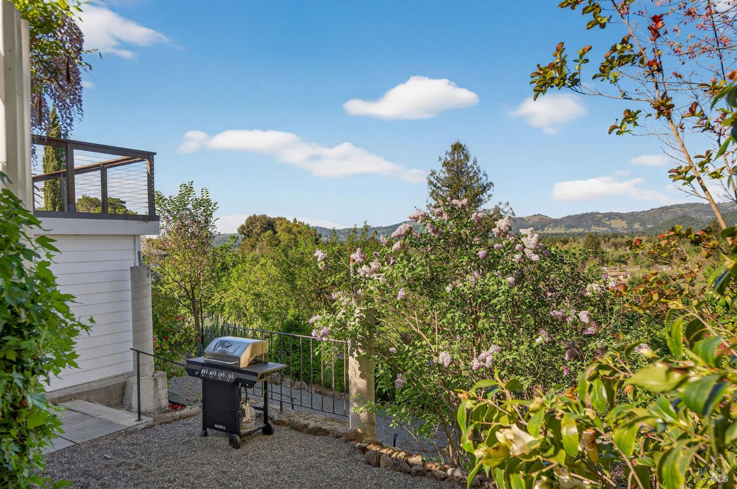 Detail Gallery Image 17 of 47 For 4460 Bennett Valley Rd, Santa Rosa,  CA 95404 - 3 Beds | 2 Baths