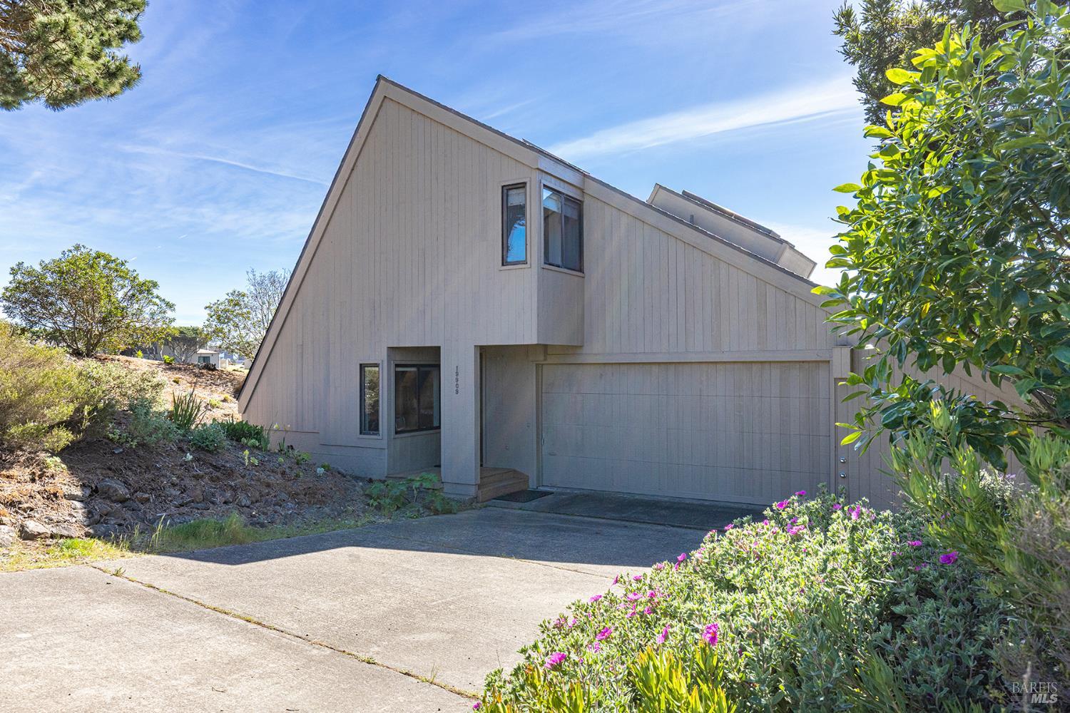 Detail Gallery Image 3 of 54 For 19909 Heron Dr, Bodega Bay,  CA 94923 - 2 Beds | 2/1 Baths