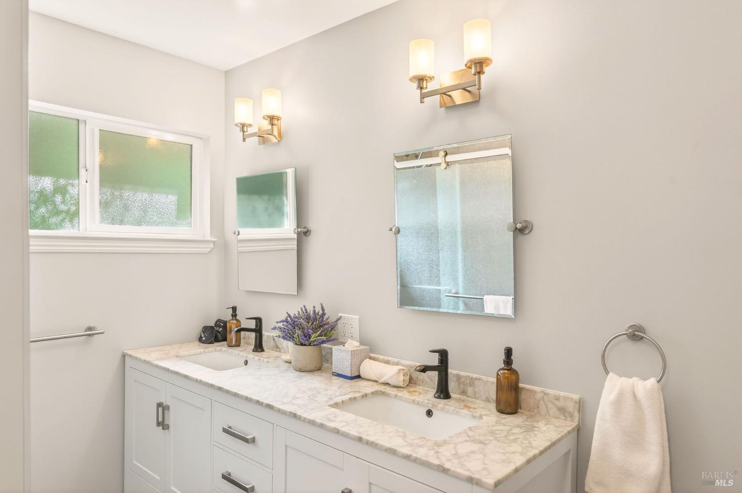 Detail Gallery Image 32 of 47 For 4460 Bennett Valley Rd, Santa Rosa,  CA 95404 - 3 Beds | 2 Baths