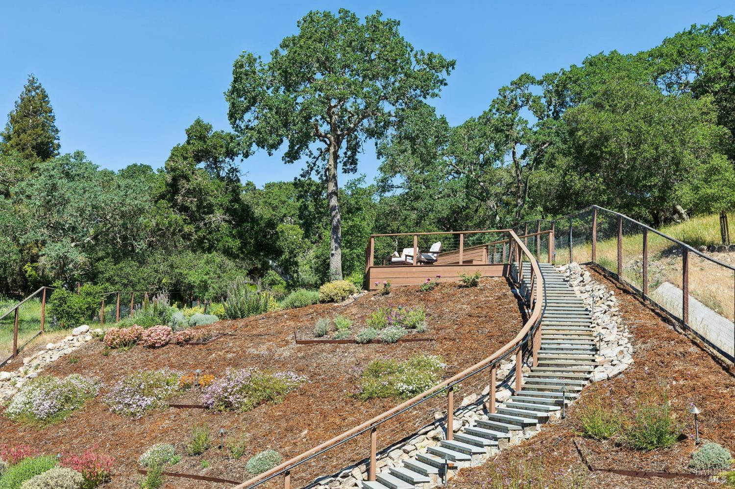 Detail Gallery Image 18 of 96 For 1162 Pennyroyal St, Napa,  CA 94559 - 5 Beds | 3/1 Baths