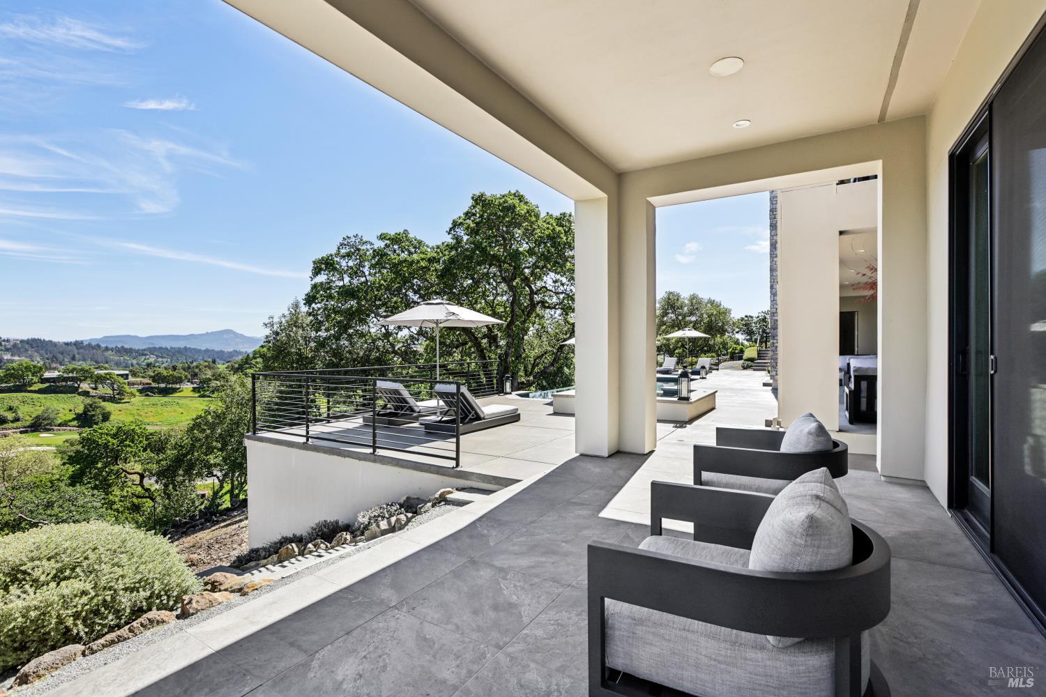 Detail Gallery Image 67 of 80 For 3758 Skyfarm Dr, Santa Rosa,  CA 95403 - 4 Beds | 3/2 Baths