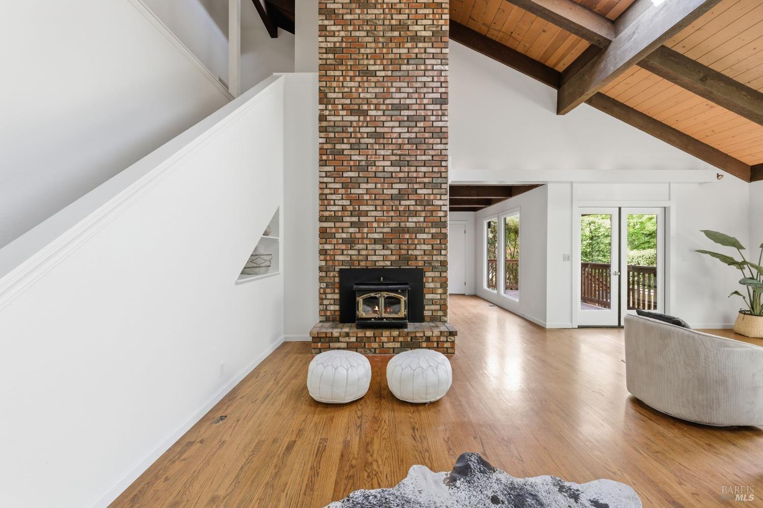 Detail Gallery Image 7 of 41 For 1517 Manzanita Ave, Santa Rosa,  CA 95404 - 4 Beds | 3 Baths