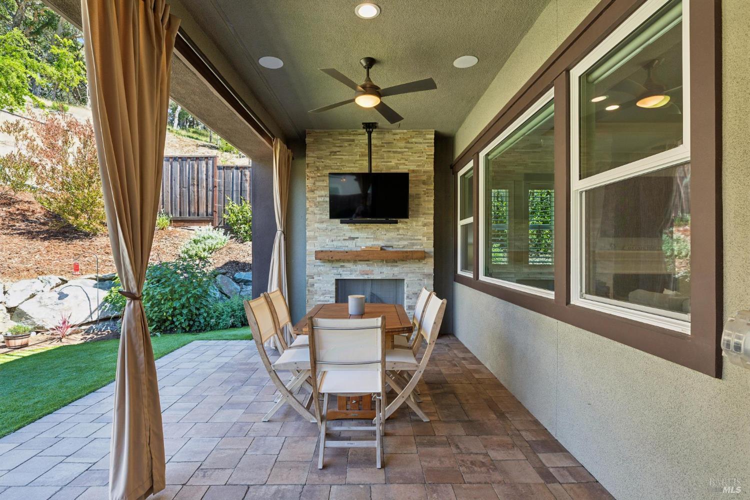 Detail Gallery Image 30 of 96 For 1162 Pennyroyal St, Napa,  CA 94559 - 5 Beds | 3/1 Baths