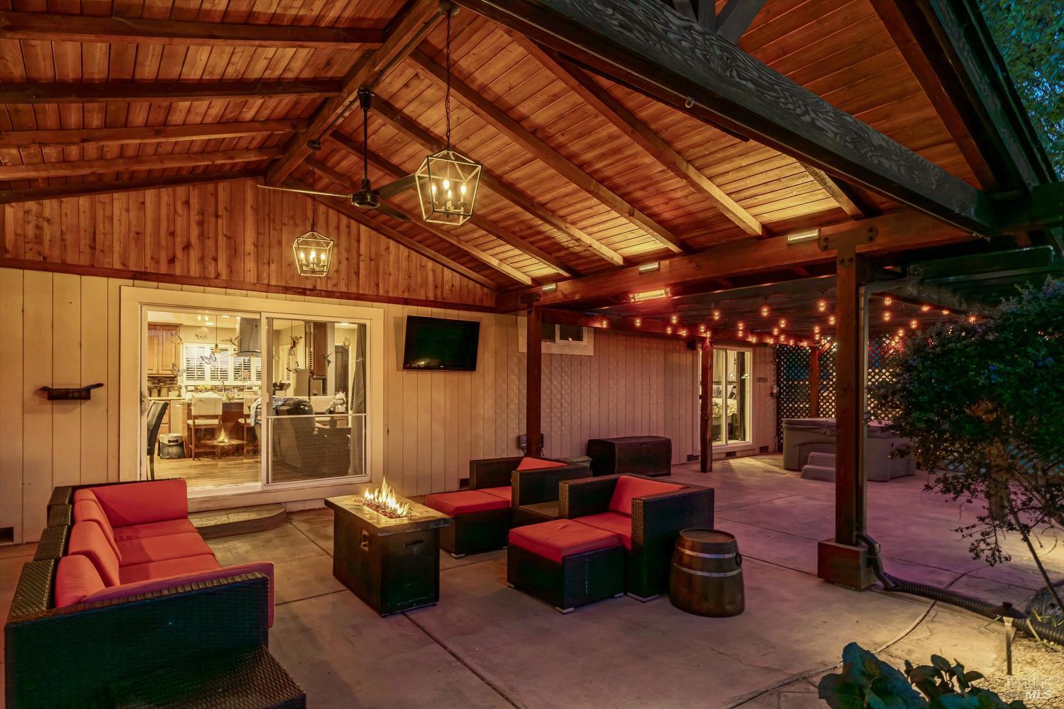 Detail Gallery Image 7 of 84 For 353 Patrick Ln, Windsor,  CA 95492 - 4 Beds | 3 Baths