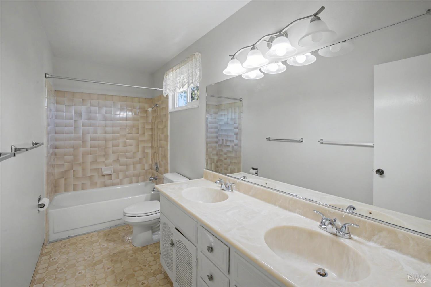 Detail Gallery Image 46 of 68 For 416 Monti Cir, Pleasant Hill,  CA 94523 - 4 Beds | 2 Baths