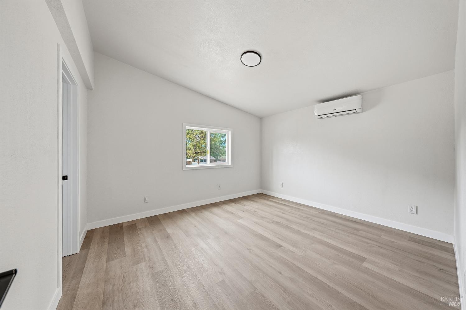 Detail Gallery Image 24 of 49 For 2796 8th St, Clearlake,  CA 95422 - 3 Beds | 2 Baths