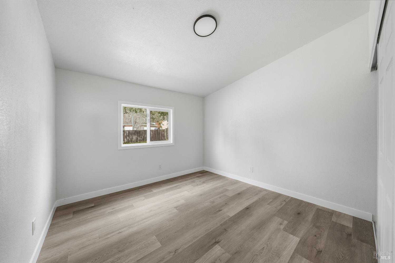 Detail Gallery Image 20 of 49 For 2796 8th St, Clearlake,  CA 95422 - 3 Beds | 2 Baths