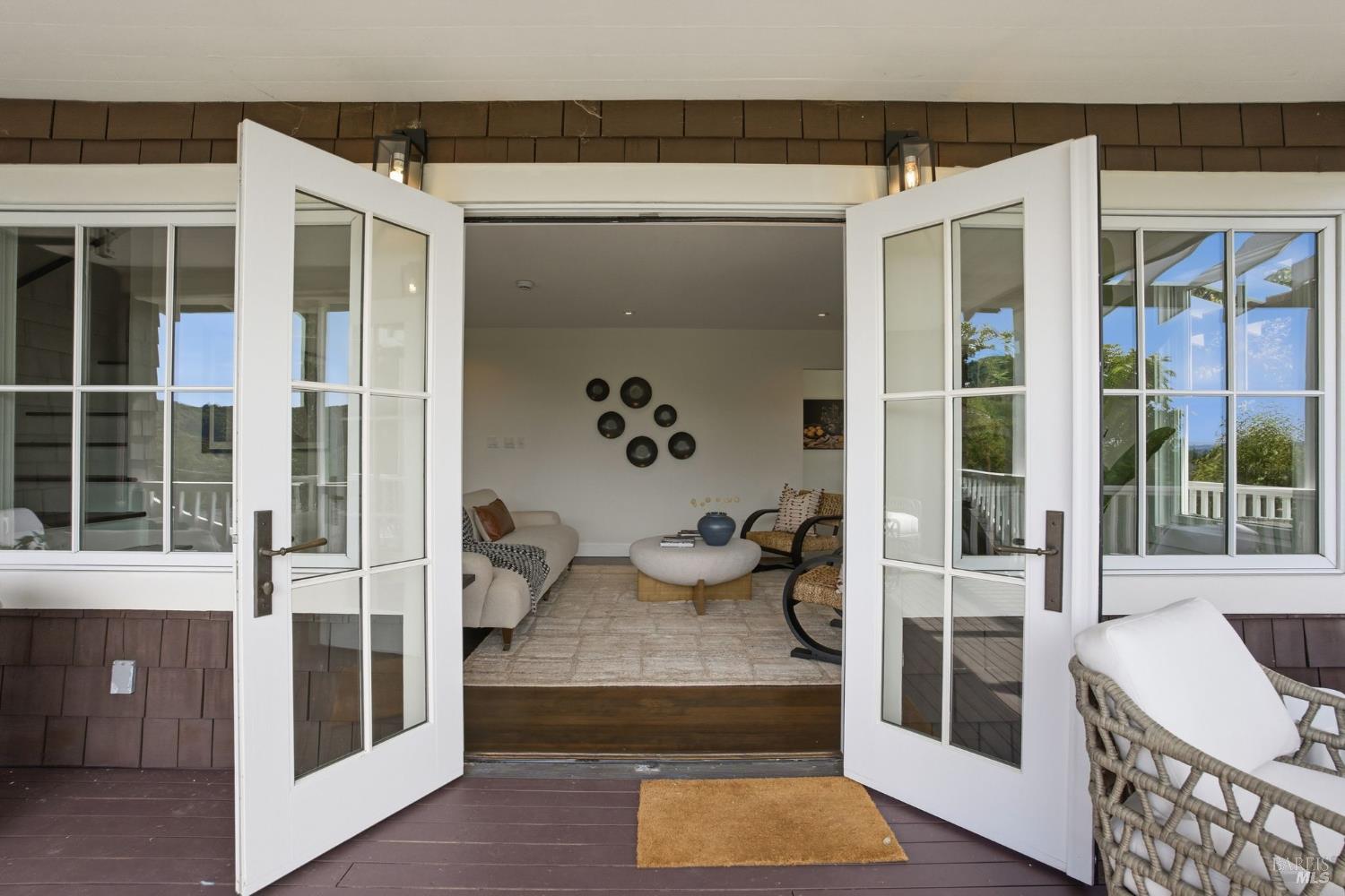 Detail Gallery Image 11 of 75 For 32 Edgewood Ave, Mill Valley,  CA 94941 - 4 Beds | 3 Baths