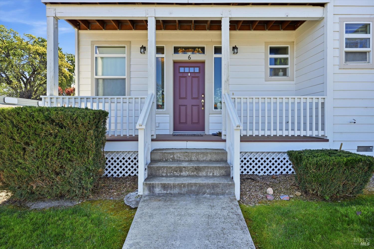 Detail Gallery Image 4 of 19 For 15801 Wardlaw St, Middletown,  CA 95461 - – Beds | – Baths