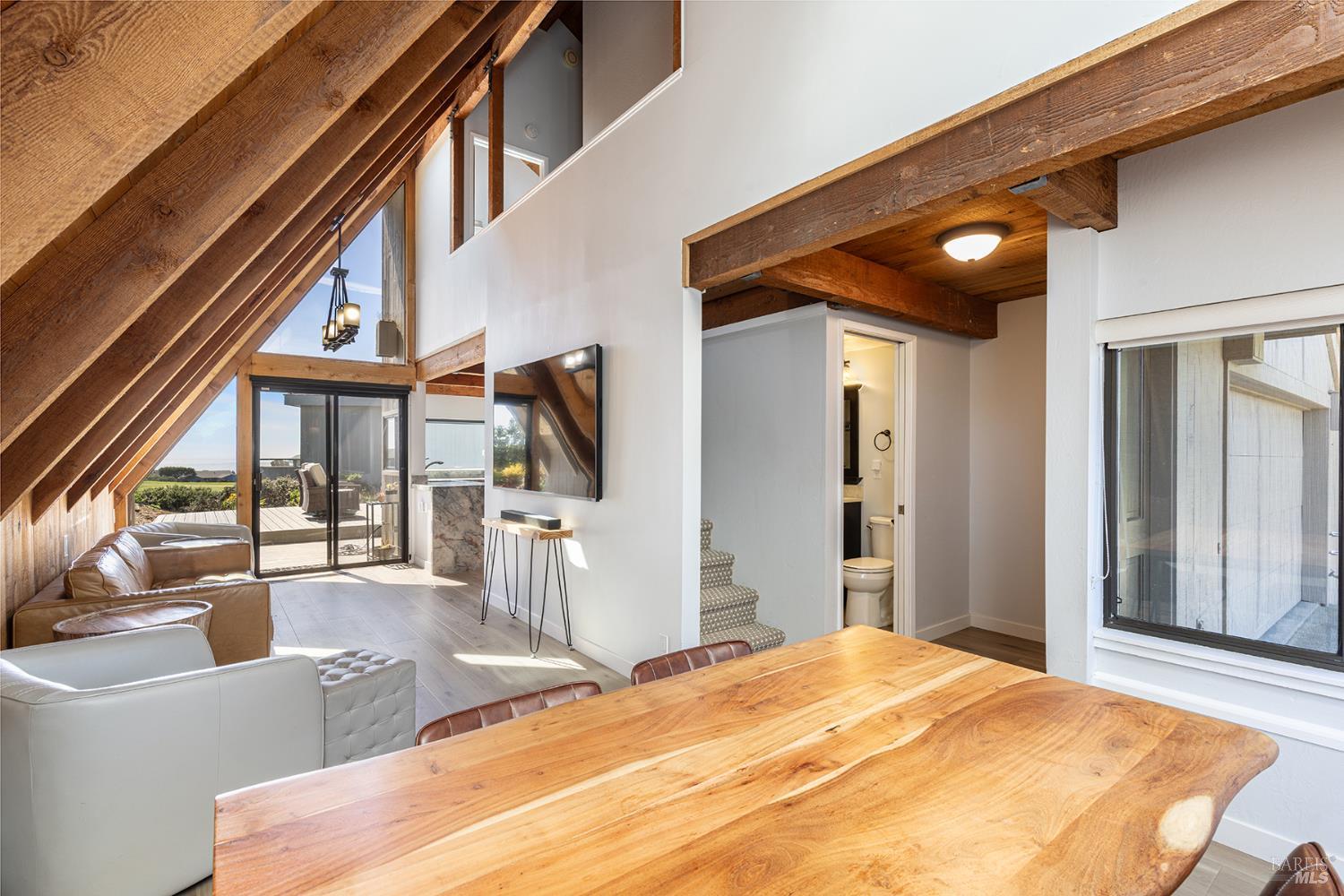 Detail Gallery Image 10 of 54 For 19909 Heron Dr, Bodega Bay,  CA 94923 - 2 Beds | 2/1 Baths