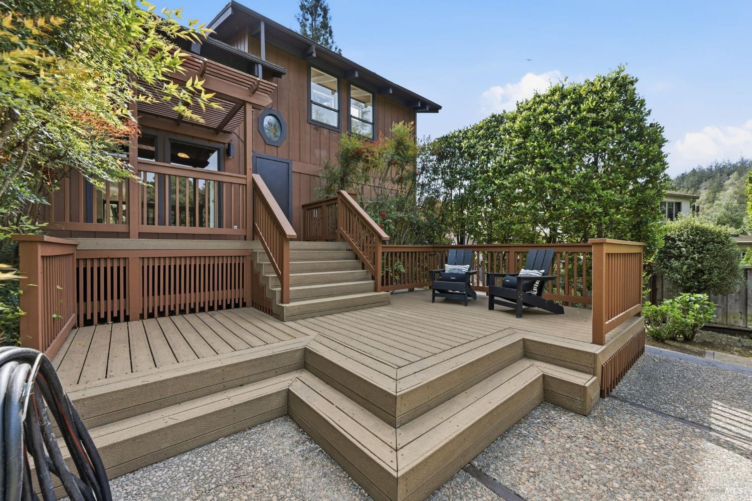 Detail Gallery Image 28 of 41 For 1517 Manzanita Ave, Santa Rosa,  CA 95404 - 4 Beds | 3 Baths