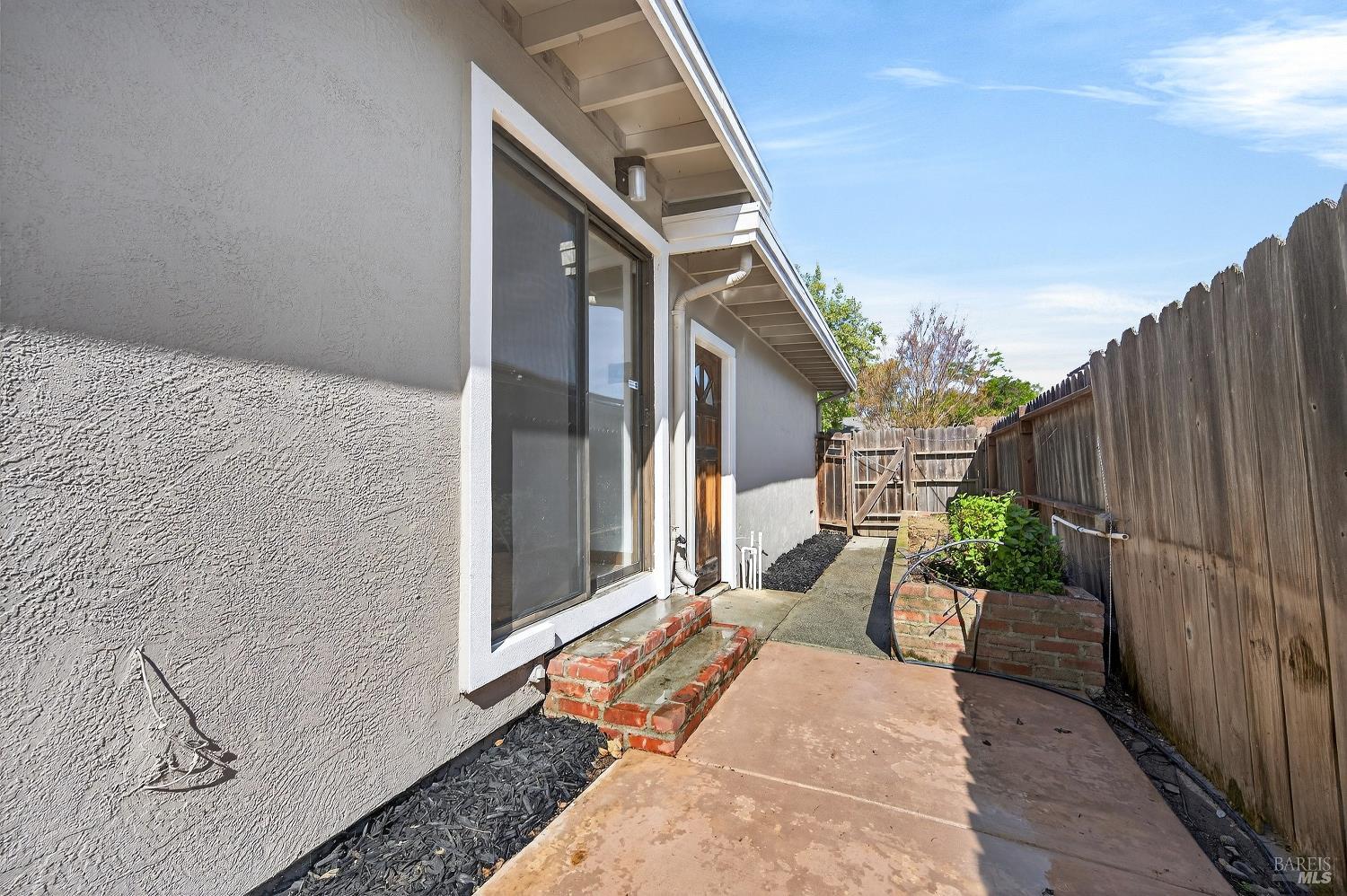 Detail Gallery Image 47 of 48 For 333 Bergwall Way, Vallejo,  CA 94591 - 3 Beds | 2 Baths