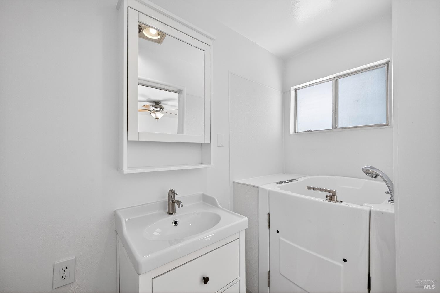 Detail Gallery Image 27 of 48 For 333 Bergwall Way, Vallejo,  CA 94591 - 3 Beds | 2 Baths