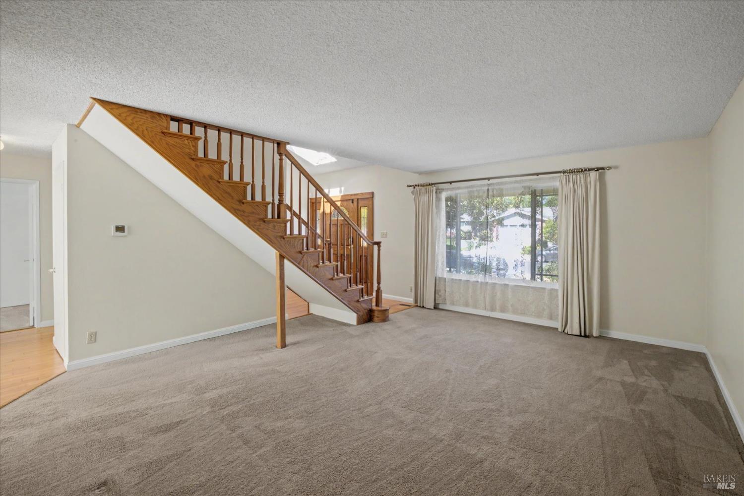 Detail Gallery Image 12 of 68 For 416 Monti Cir, Pleasant Hill,  CA 94523 - 4 Beds | 2 Baths